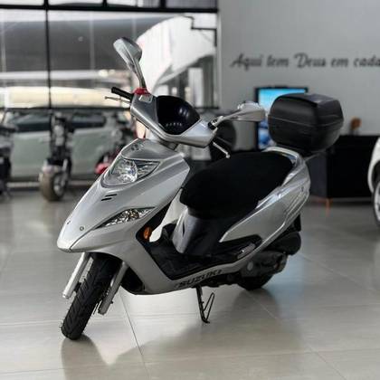 SUZUKI BURGMAN i SUZUKI BURGMAN i
